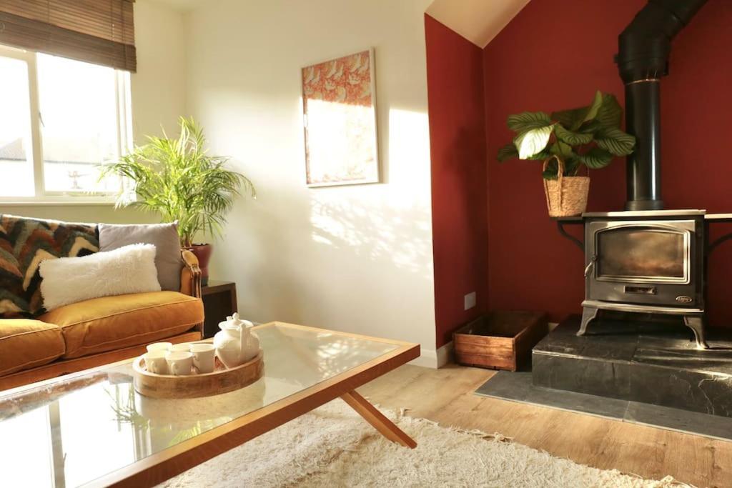 Sunny Seaside Sanctuary - Two Bedroom Apartment Brighton Luaran gambar